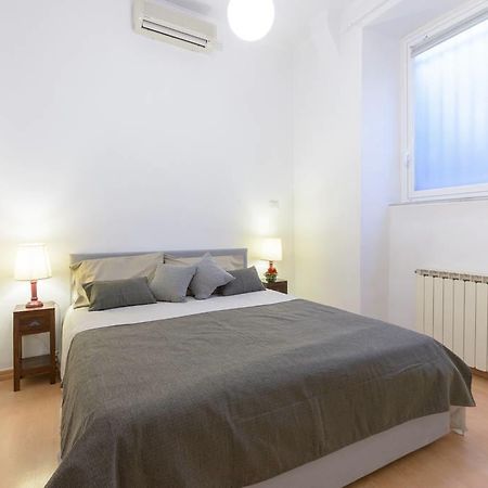 Ave Roma B&B Luaran gambar